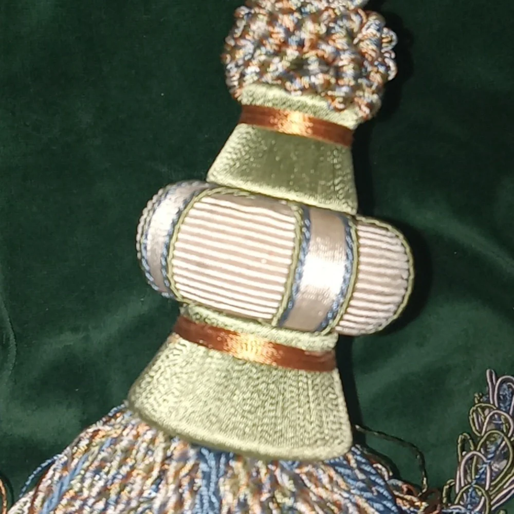 Very Beautiful Large Tassel Curtain Tie Back